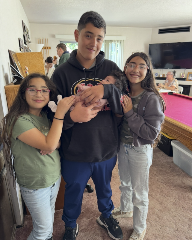 Frankie and Her Cousins Together