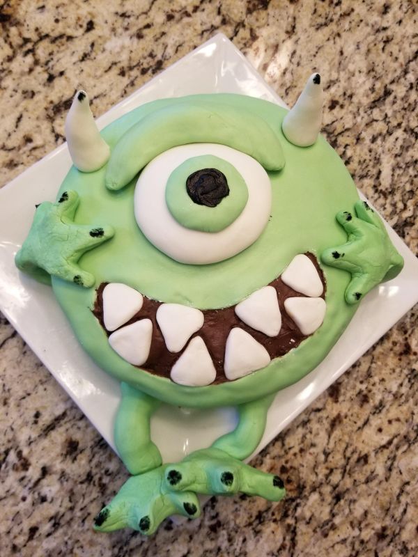 Morgan Designs Crazy Cakes for Ryan's Birthday